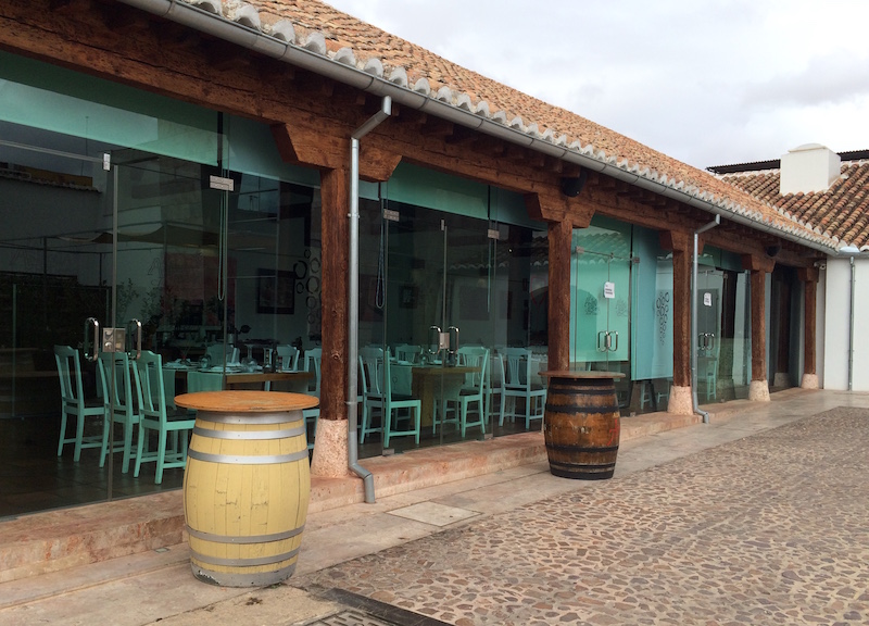 la Antigua bodega Los llanos restaurant valdepenas