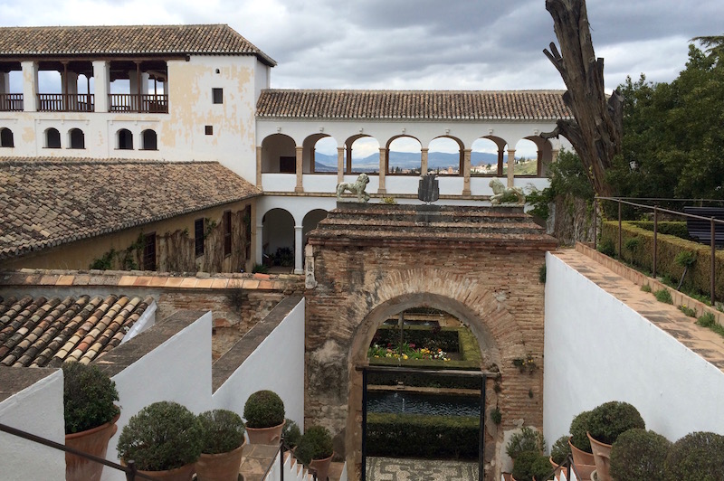 generalize walkways alhambra granada