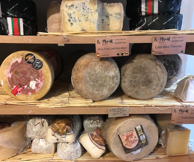 La-Majada-cheese-cellar-shelves