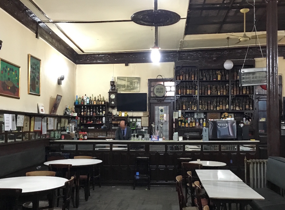 Cafe Salon Perez Utiel Spain