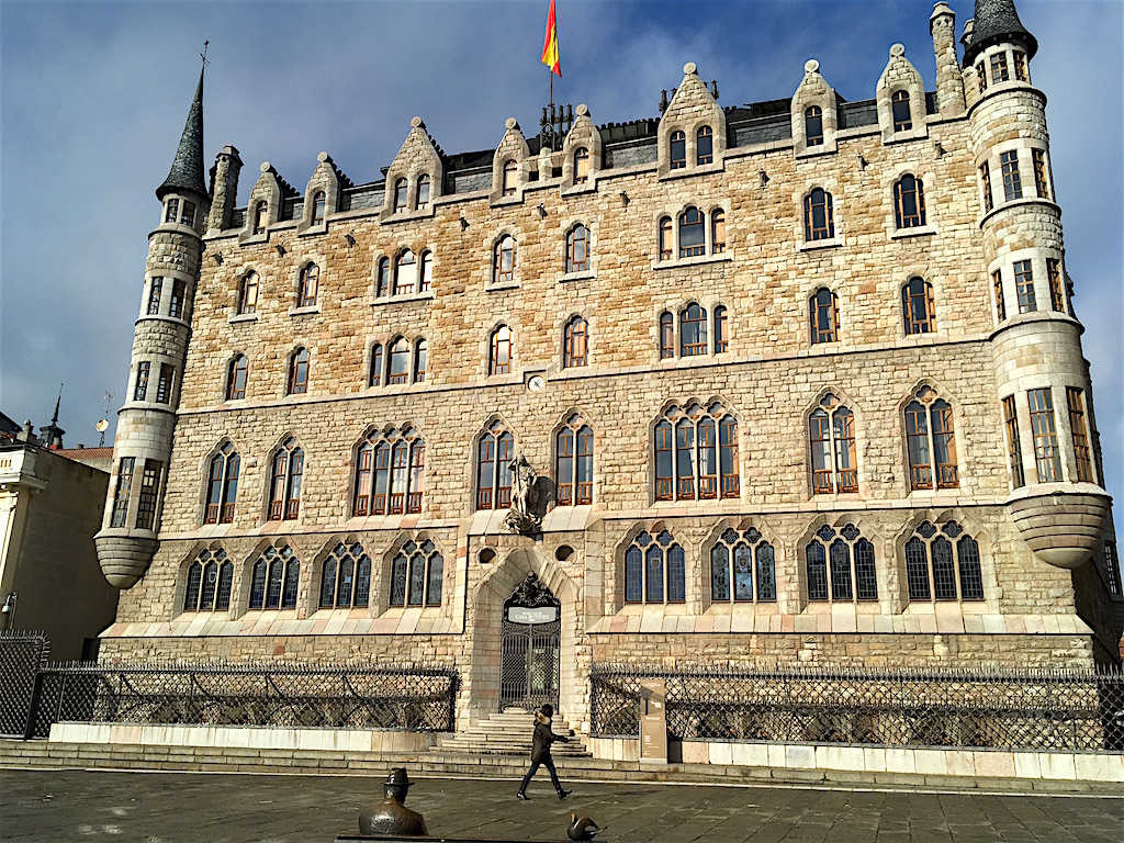 Casa Botines Gaudi Leon Spain