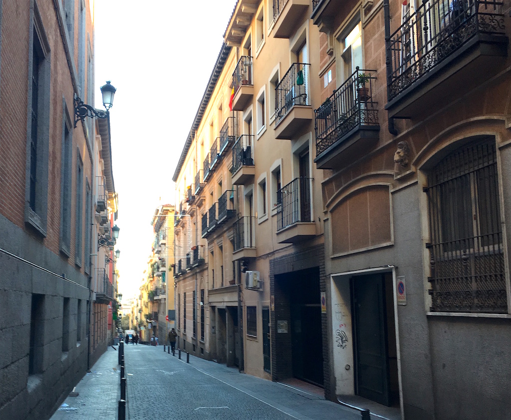 Madrid-Huertas-neighborhood-street