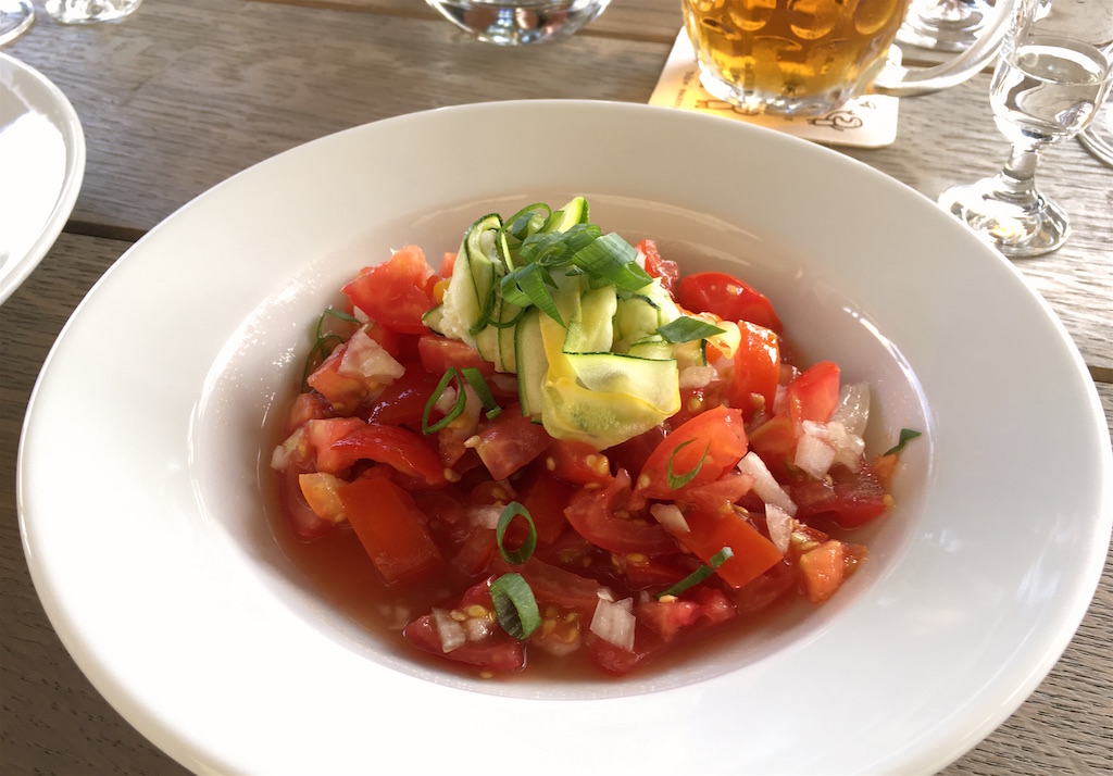 kuchyn tomato salad