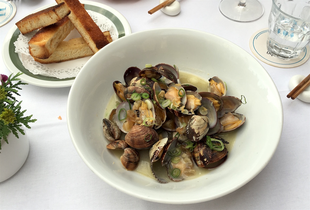 clams sansho restaurant prague