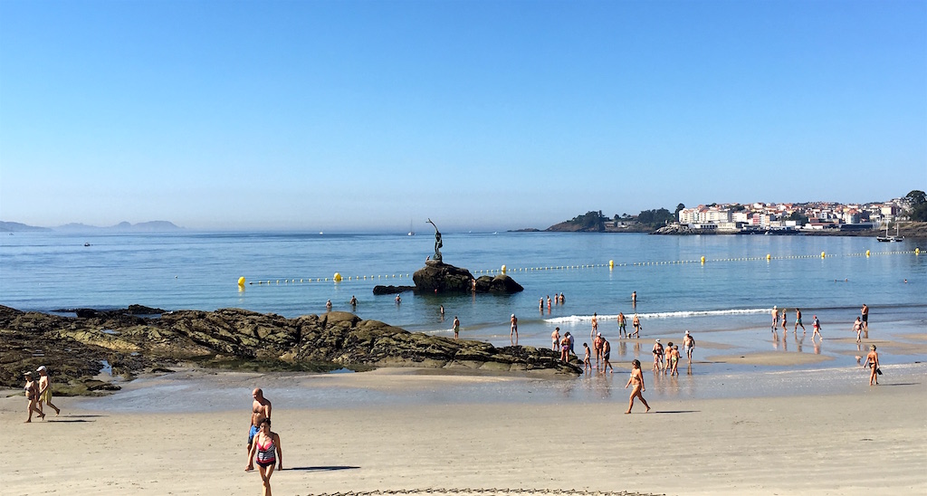 Madama sculpture silgar beach sanxenxo spain