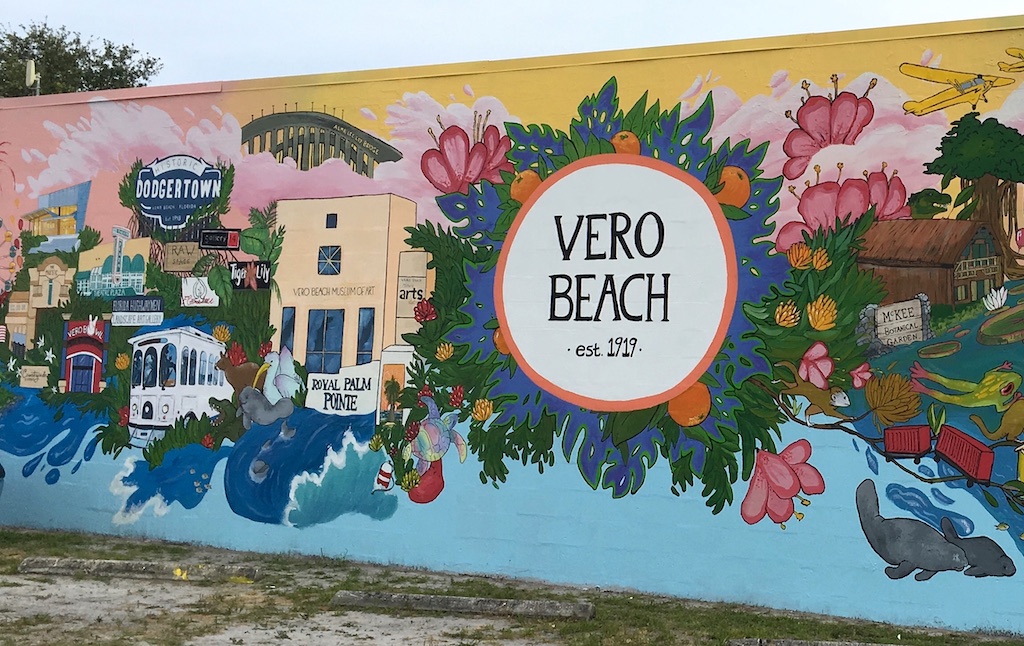 vero beach historic arts district mural
