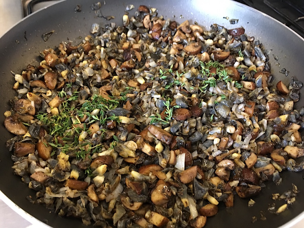huitlacoche mushroom saute with thyme