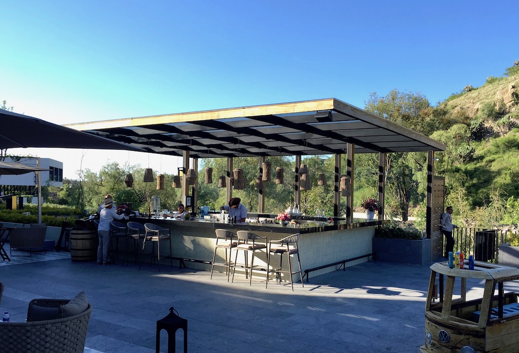 Live Aqua Mario Canario pool bar