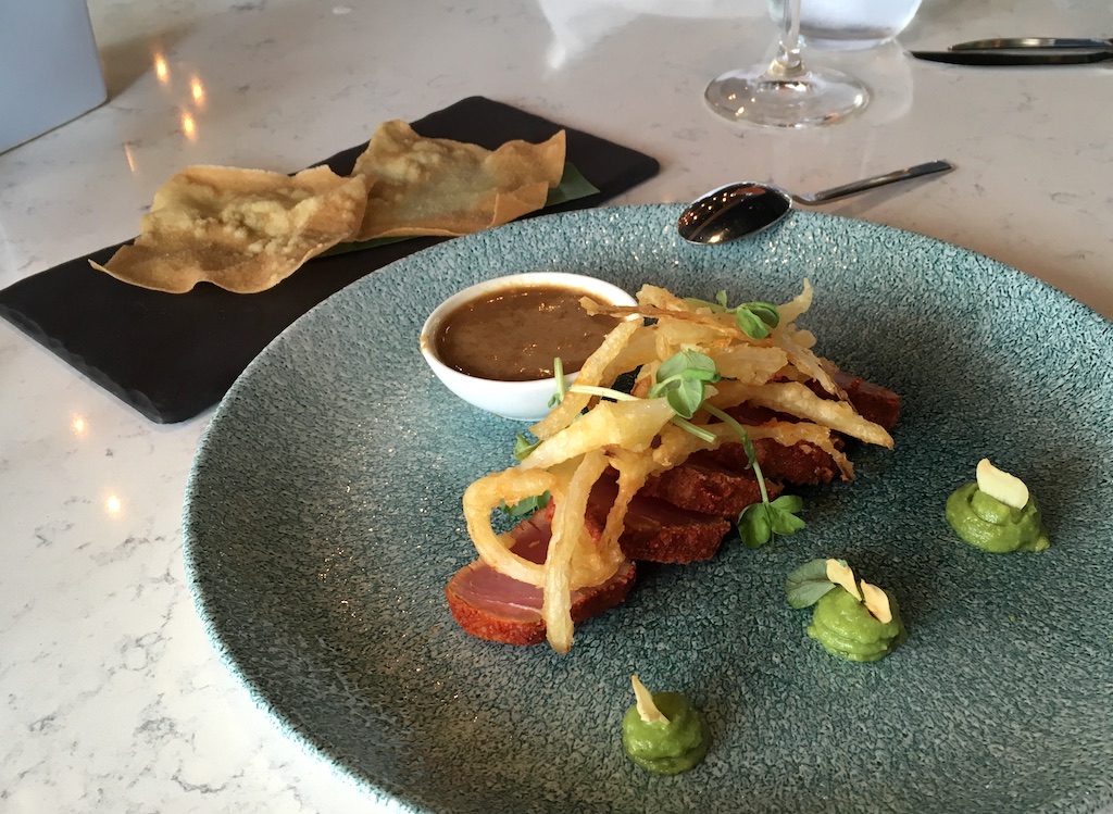 tuna tataki zibu allende live aqua