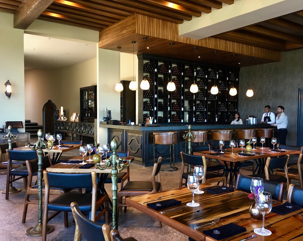 Restaurante Terruño Tres Raices winery Mexico