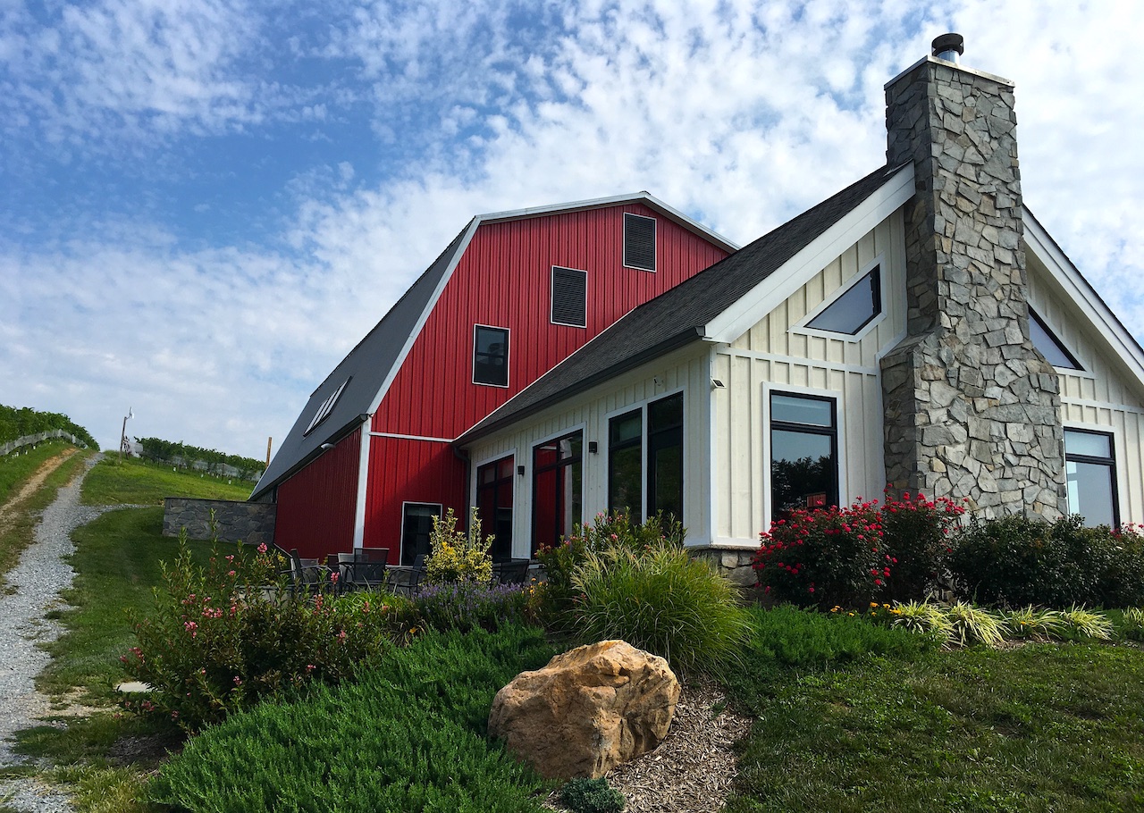 catoctin breeze vineyard tasting room